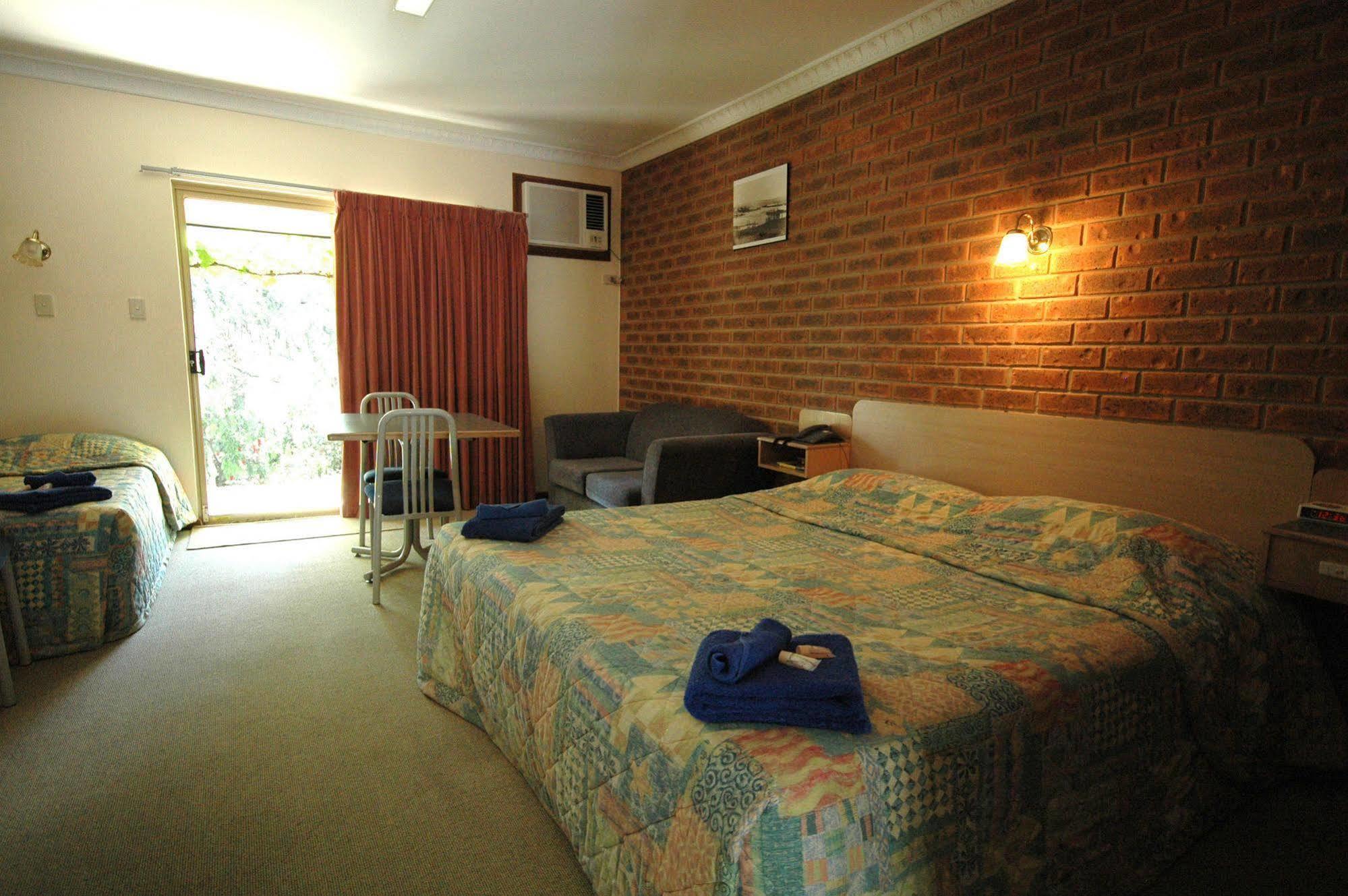 Burra Motor Inn Номер фото