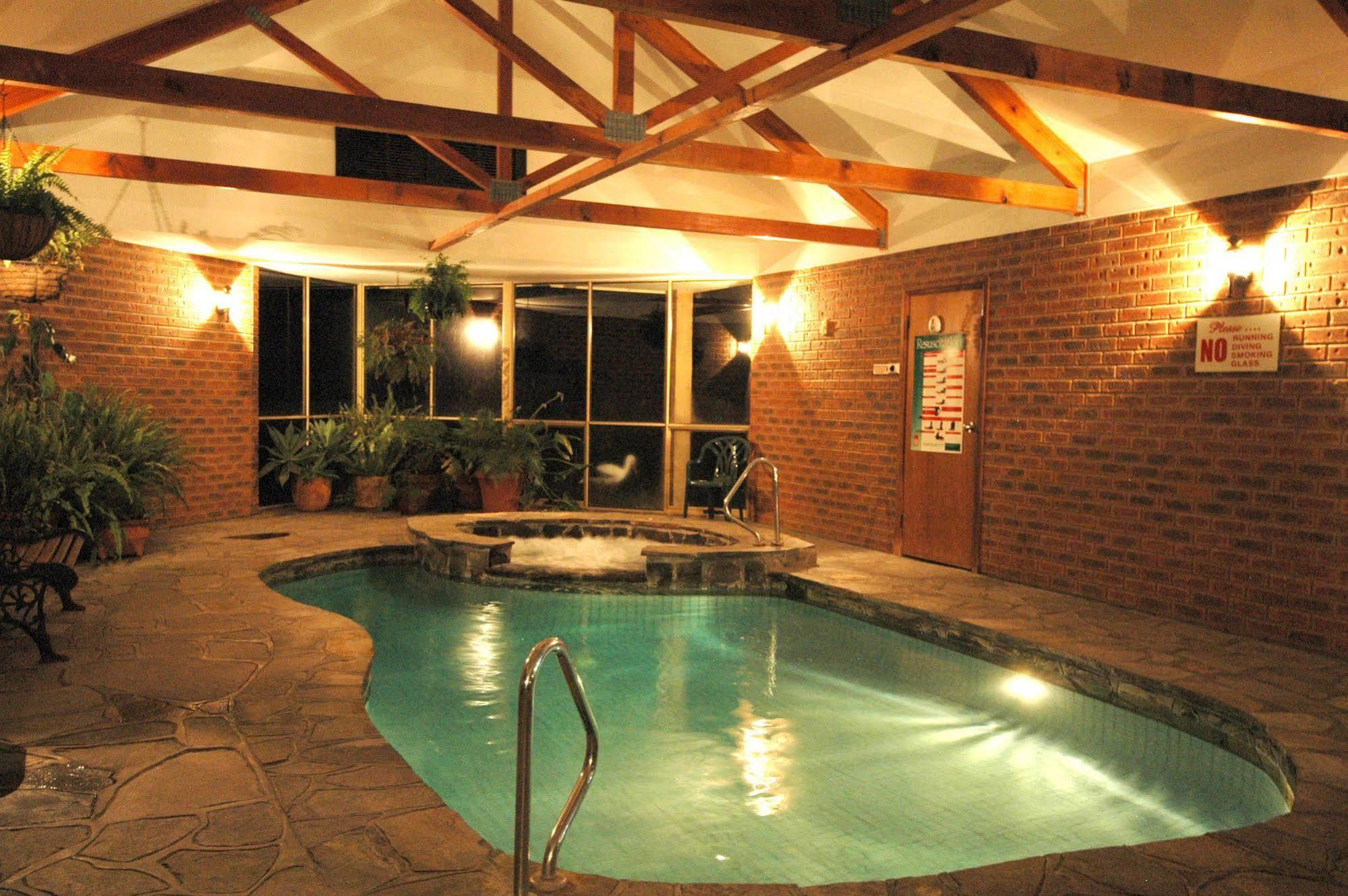 Burra Motor Inn Экстерьер фото